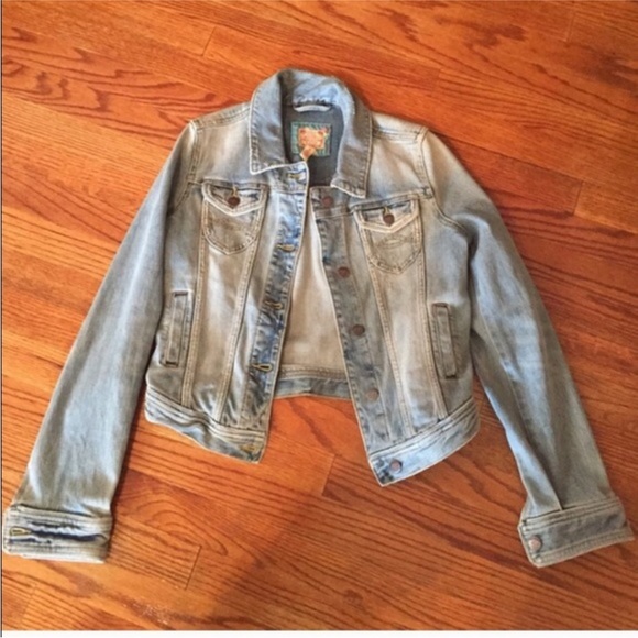 Abercrombie denim Light jean jacket L - Picture 1 of 3